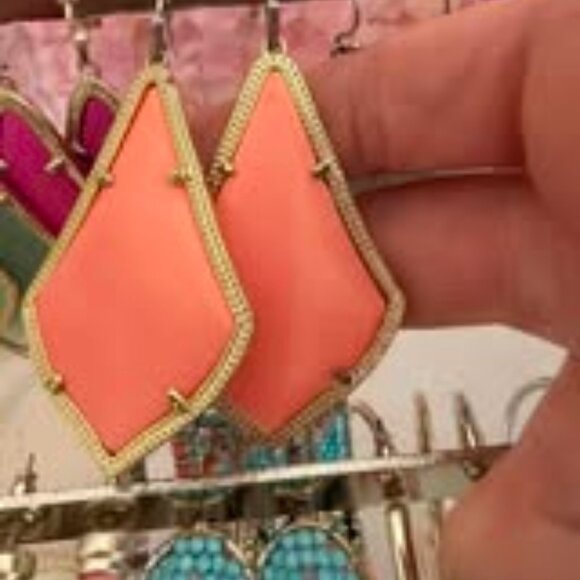 Kendra Scott Gold/ Coral Alexandria Earrings EUC - Picture 1 of 1